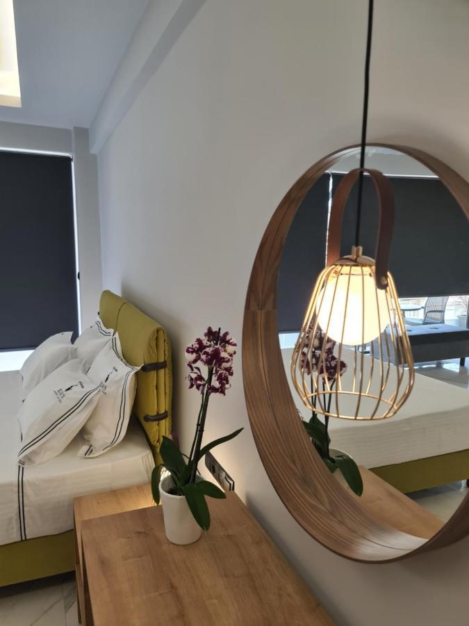 Ilia'S Luxury Suites - Adults Only Ксилокастрон Екстериор снимка