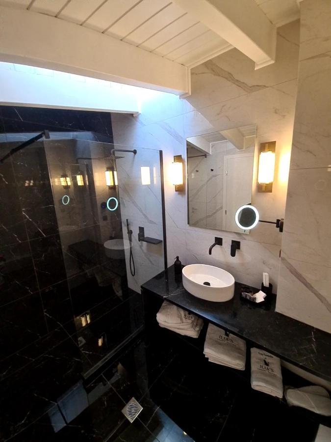 Ilia'S Luxury Suites - Adults Only Ксилокастрон Екстериор снимка